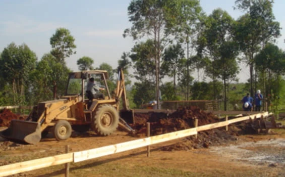 - Início da construção da Fábrica de Resinas.