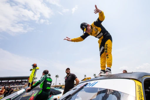 Elias vence 4ª vez no ano e empata liderança com Müller na Porsche Cup C6 BM