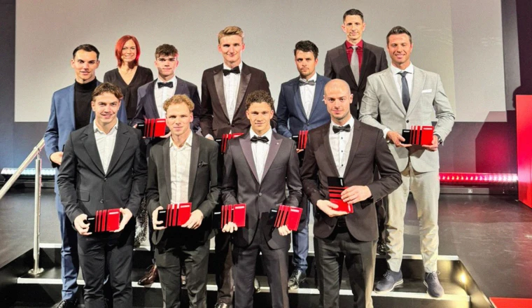 O piloto Marçal Müller, da Farben, representou com destaque a Porsche Cup Brasil no prestigioso Night of Champions, realizado em Stuttgart, Alemanha.